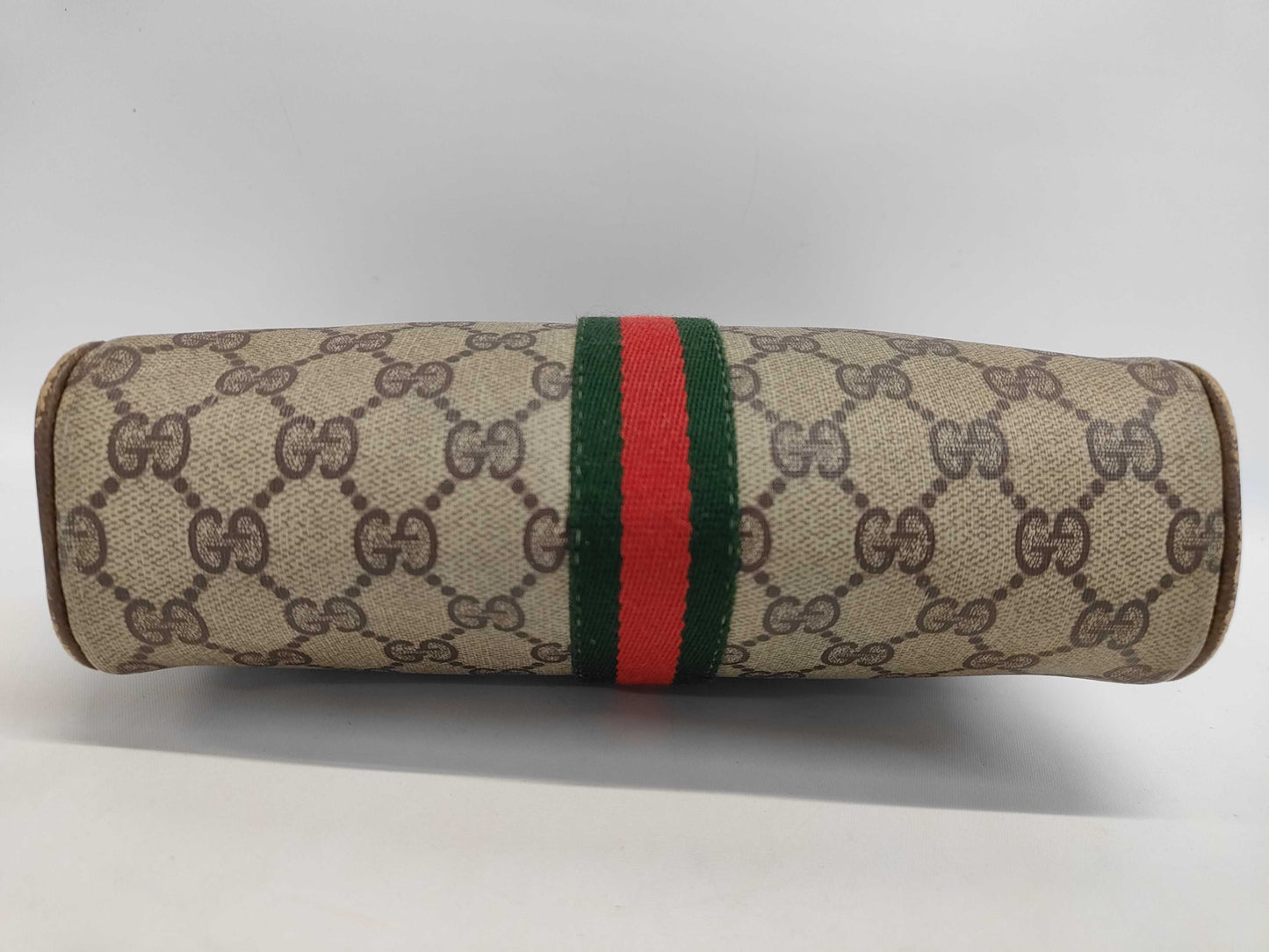 GUCCI GG Supreme Sherry Clutch Bag 