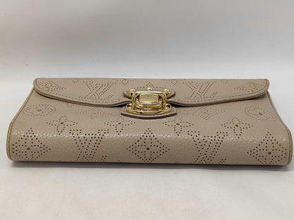 LOUIS VUITTON Mahina Amelia Wallet