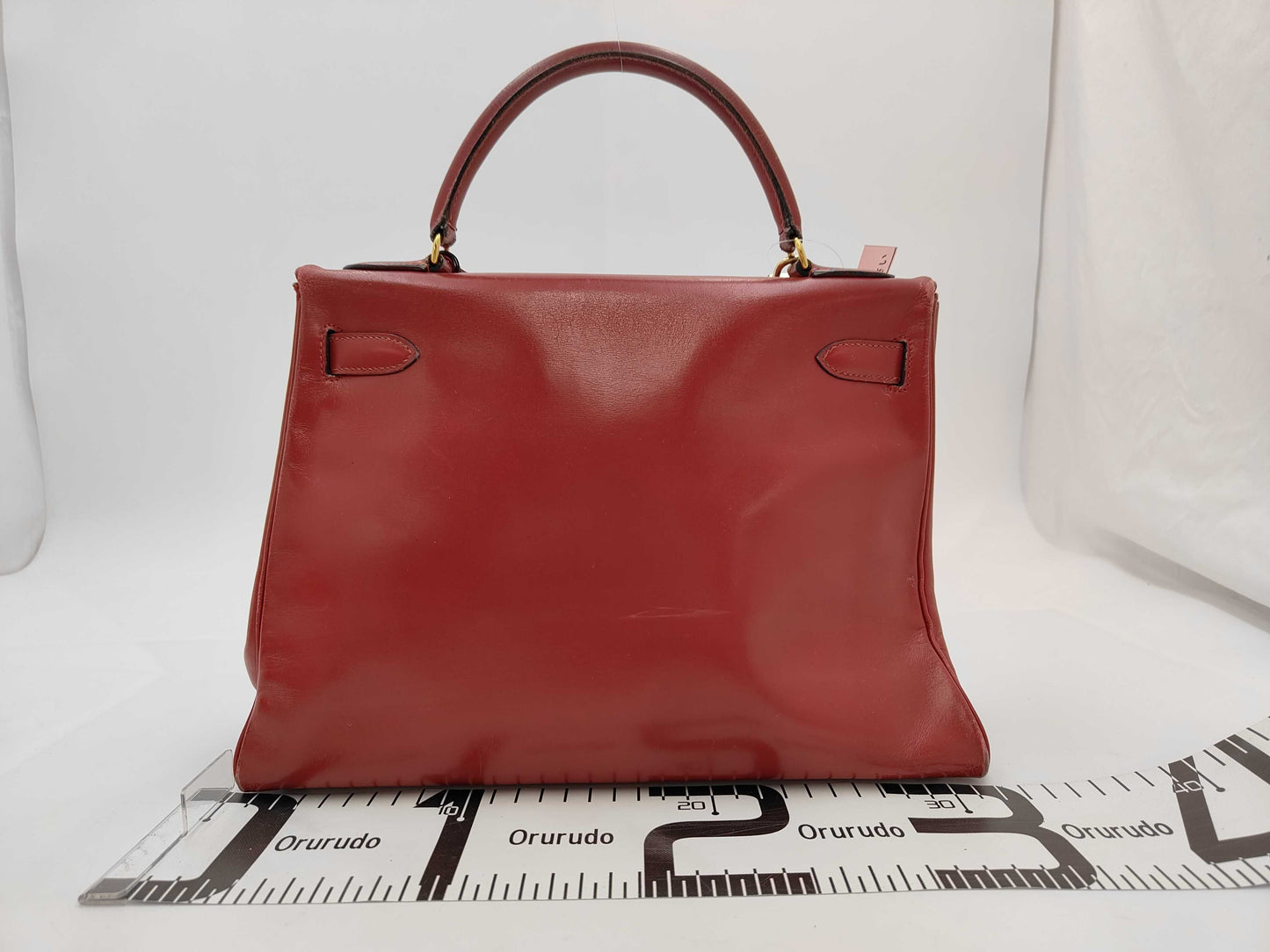 HERMES Kelly 32 Handbag, Inner Stitched Box Calf Leather, Red, Gold Hardware, V Stamp