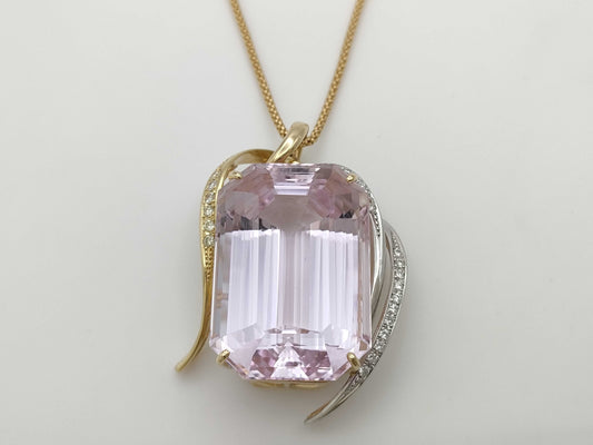 Kunzite 136.89ct D0.55ct K18/PT 50.2g Pendant Top 